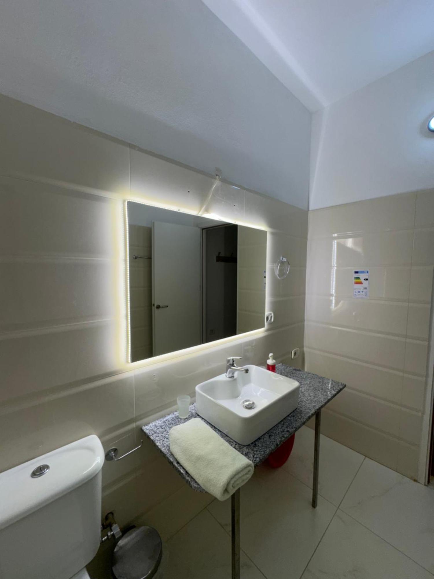 Violet'S Boutique Apartments Sarandë 外观 照片